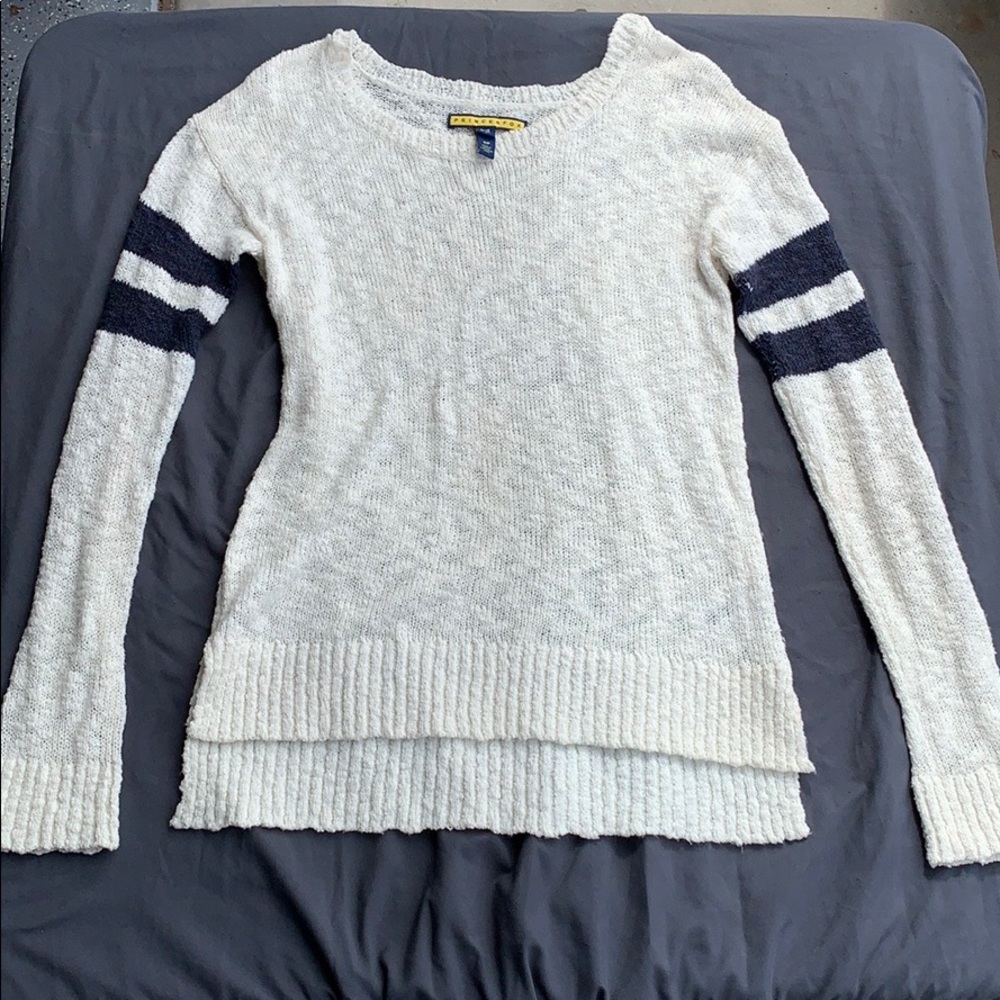 Prince & Fox white and navy blue sweater